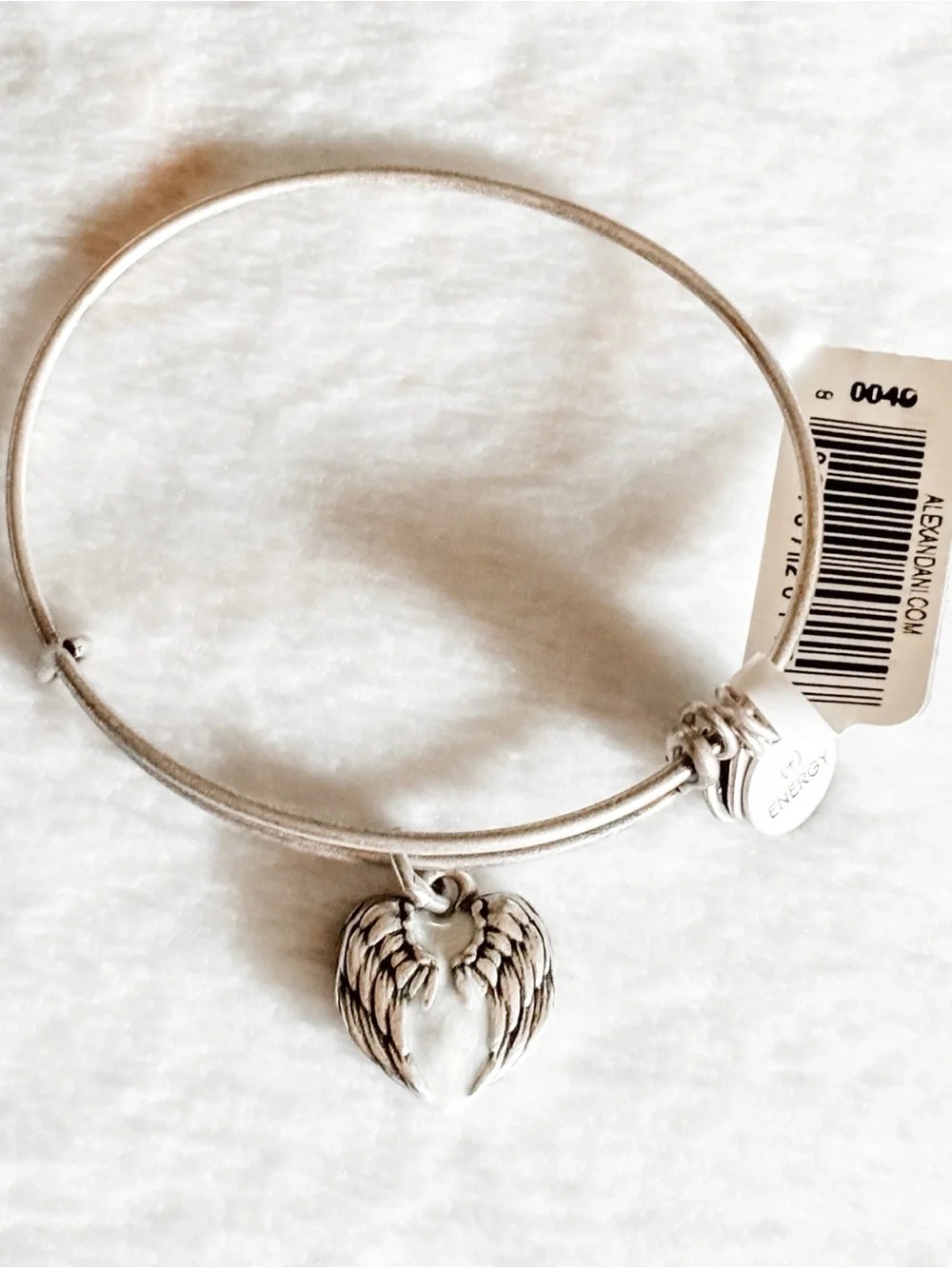 NWT! Guardian Of The Heart Pearl Charm Bangle Bracelet - Silver